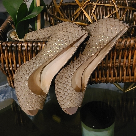 House of Harlow 1960 Pearl peep toe heels - Picture 2 of 13